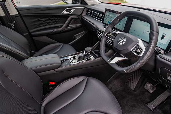 2025 MG HS Super Hybrid Essence AS33P