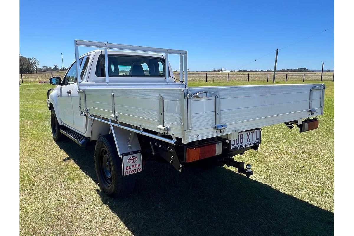 2018 Toyota Hilux SR GUN126R 4X4