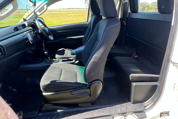 2018 Toyota Hilux SR GUN126R 4X4