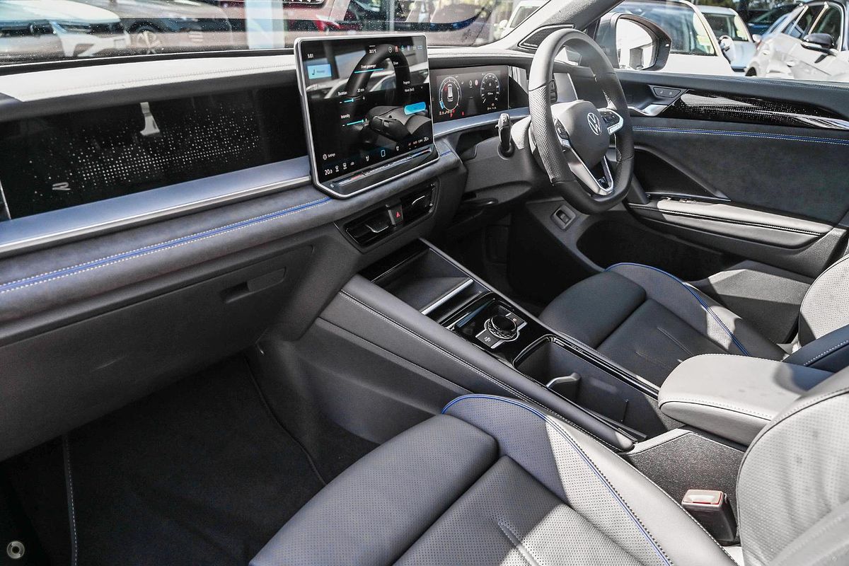 2025 Volkswagen Tayron 195TSI R-Line R4
