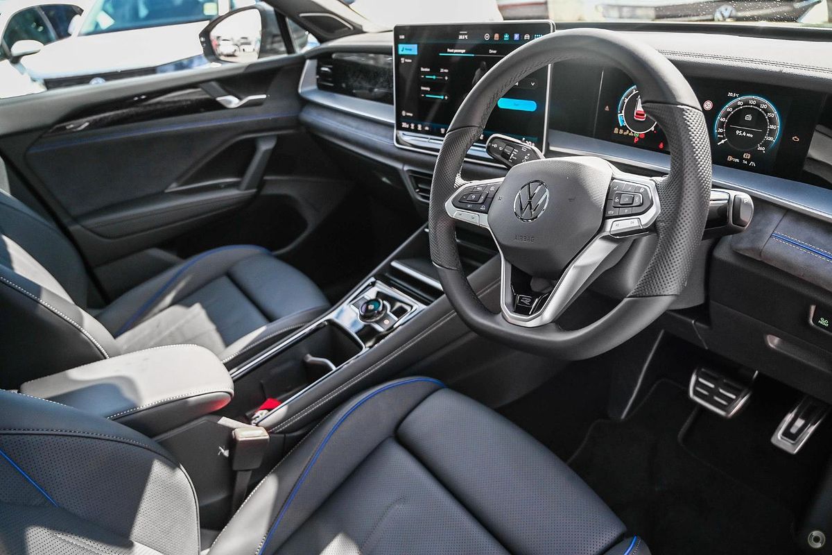 2025 Volkswagen Tayron 195TSI R-Line R4