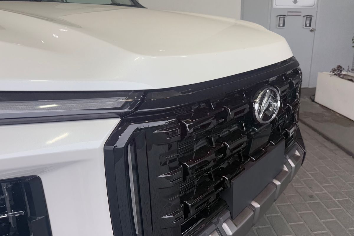 2025 LDV D90 Executive SV9A