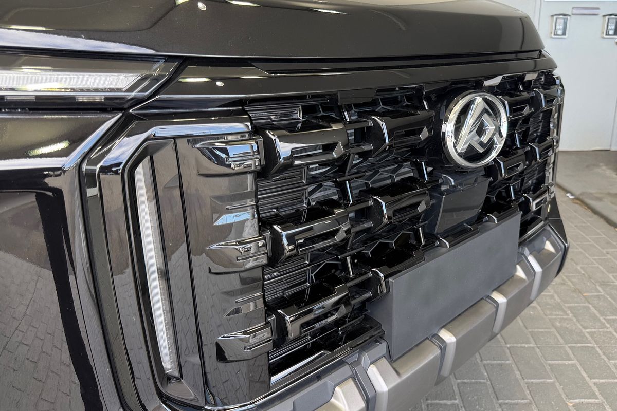 2025 LDV D90 Executive SV9A