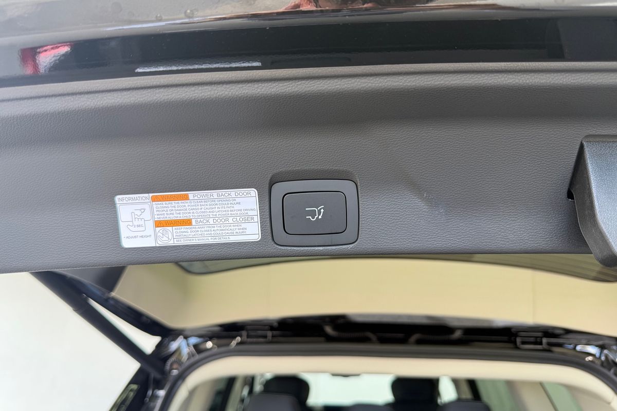 2025 LDV D90 Executive SV9A