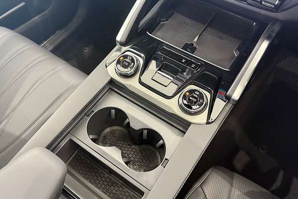 2025 LDV D90 Executive SV9A