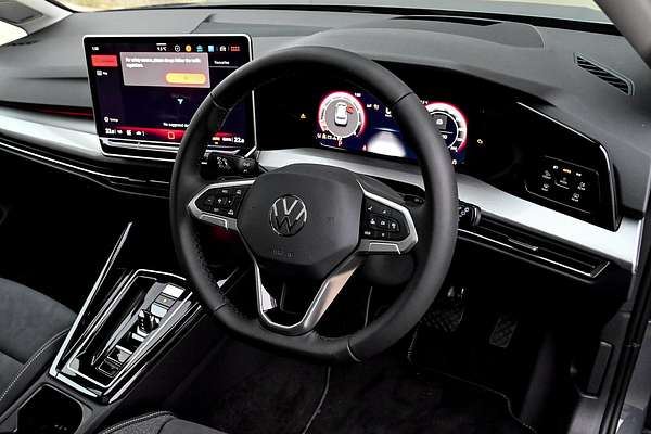 2025 Volkswagen Golf 110TSI Style 8.5