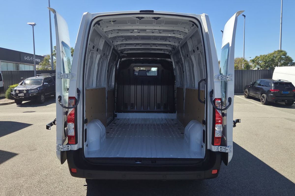 2024 Renault Master Pro 110kW X62 Phase 2 LWB Mid Roof