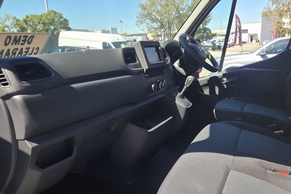 2024 Renault Master Pro 110kW X62 Phase 2 LWB Mid Roof