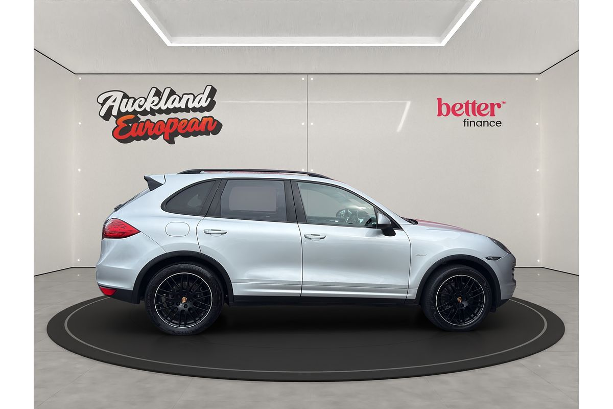 2013 Porsche Cayenne 4 DOOR SUV