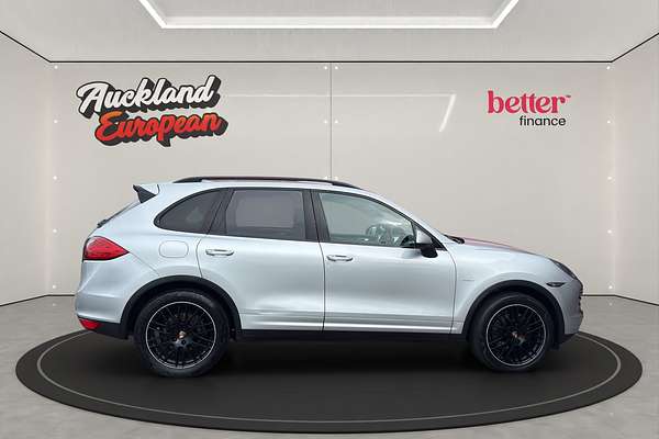2013 Porsche Cayenne 4 DOOR SUV
