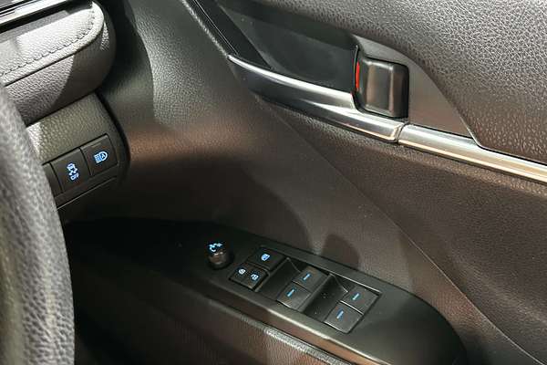 2021 Toyota Camry Ascent AXVH70R