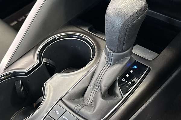 2024 Toyota Camry Ascent AXVH70R