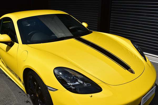 2024 Porsche 718 Cayman Style Edition 982