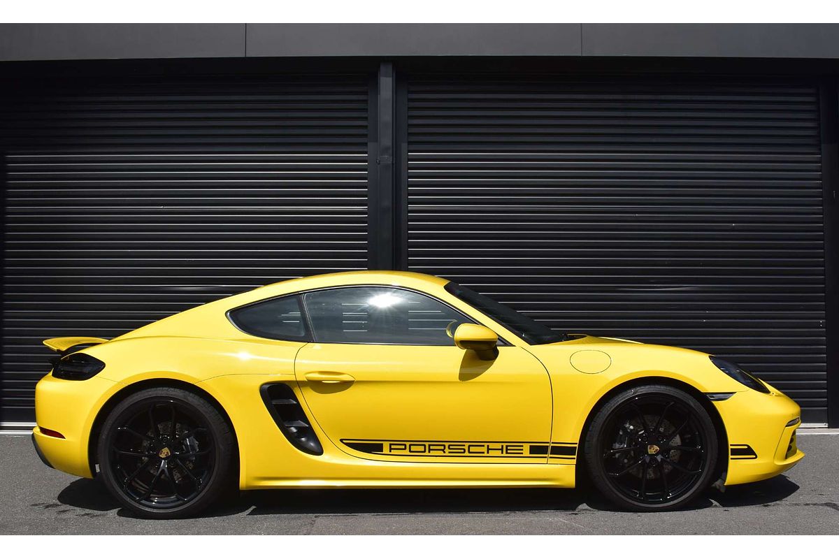 2024 Porsche 718 Cayman Style Edition 982
