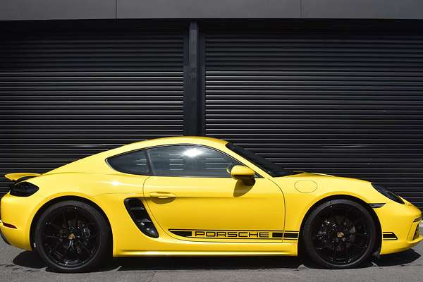 2024 Porsche 718 Cayman Style Edition 982