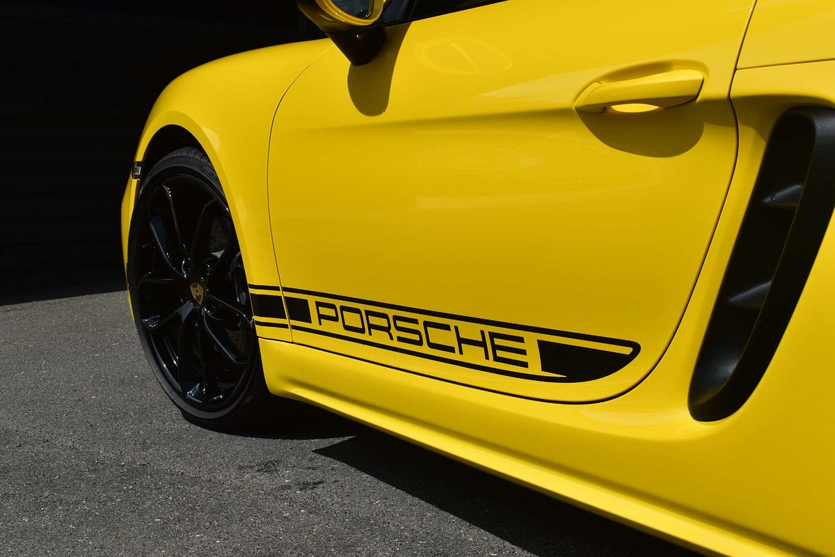 2024 Porsche 718 Cayman Style Edition 982