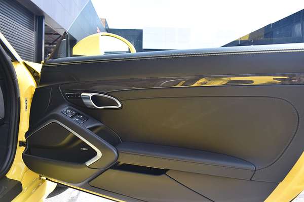 2024 Porsche 718 Cayman Style Edition 982