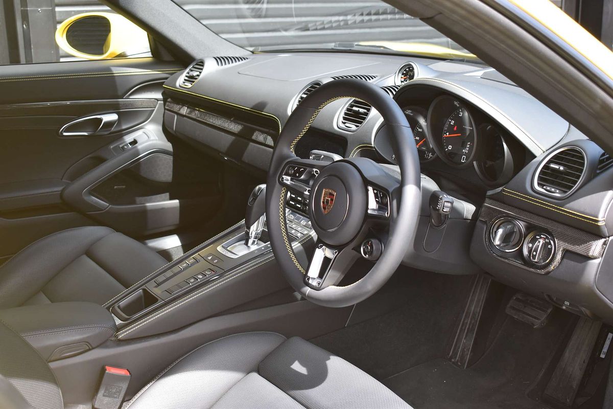 2024 Porsche 718 Cayman Style Edition 982