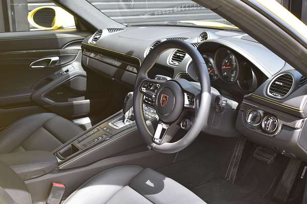 2024 Porsche 718 Cayman Style Edition 982