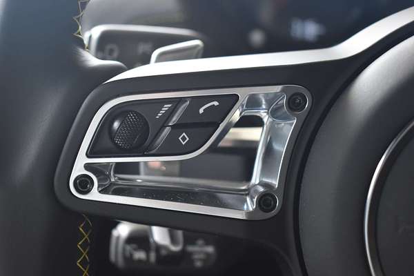 2024 Porsche 718 Cayman Style Edition 982
