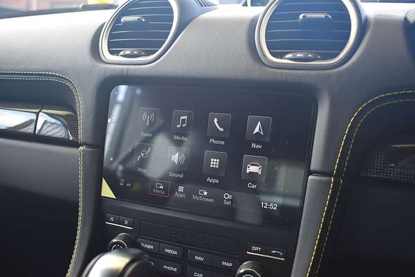2024 Porsche 718 Cayman Style Edition 982
