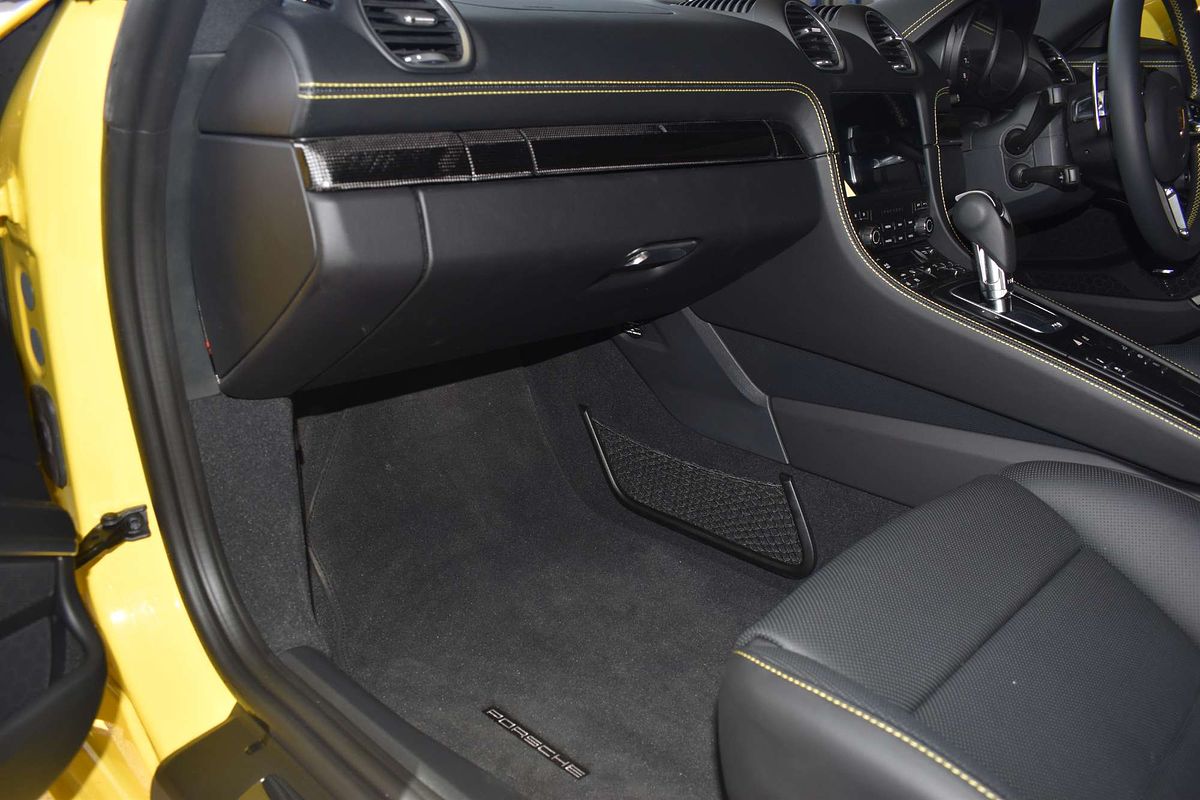 2024 Porsche 718 Cayman Style Edition 982