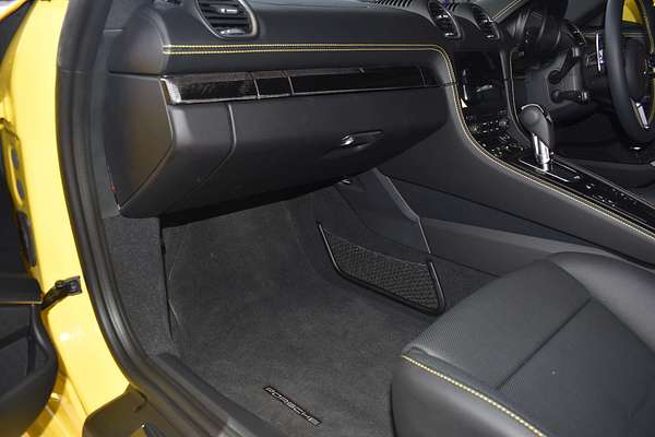 2024 Porsche 718 Cayman Style Edition 982