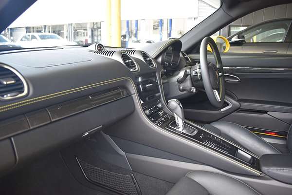 2024 Porsche 718 Cayman Style Edition 982