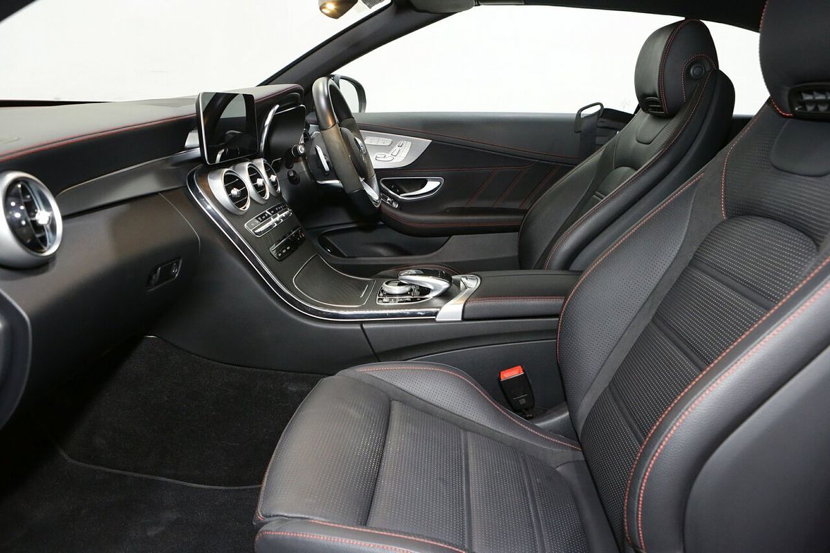 2023 Mercedes-Benz C-Class C300 A205