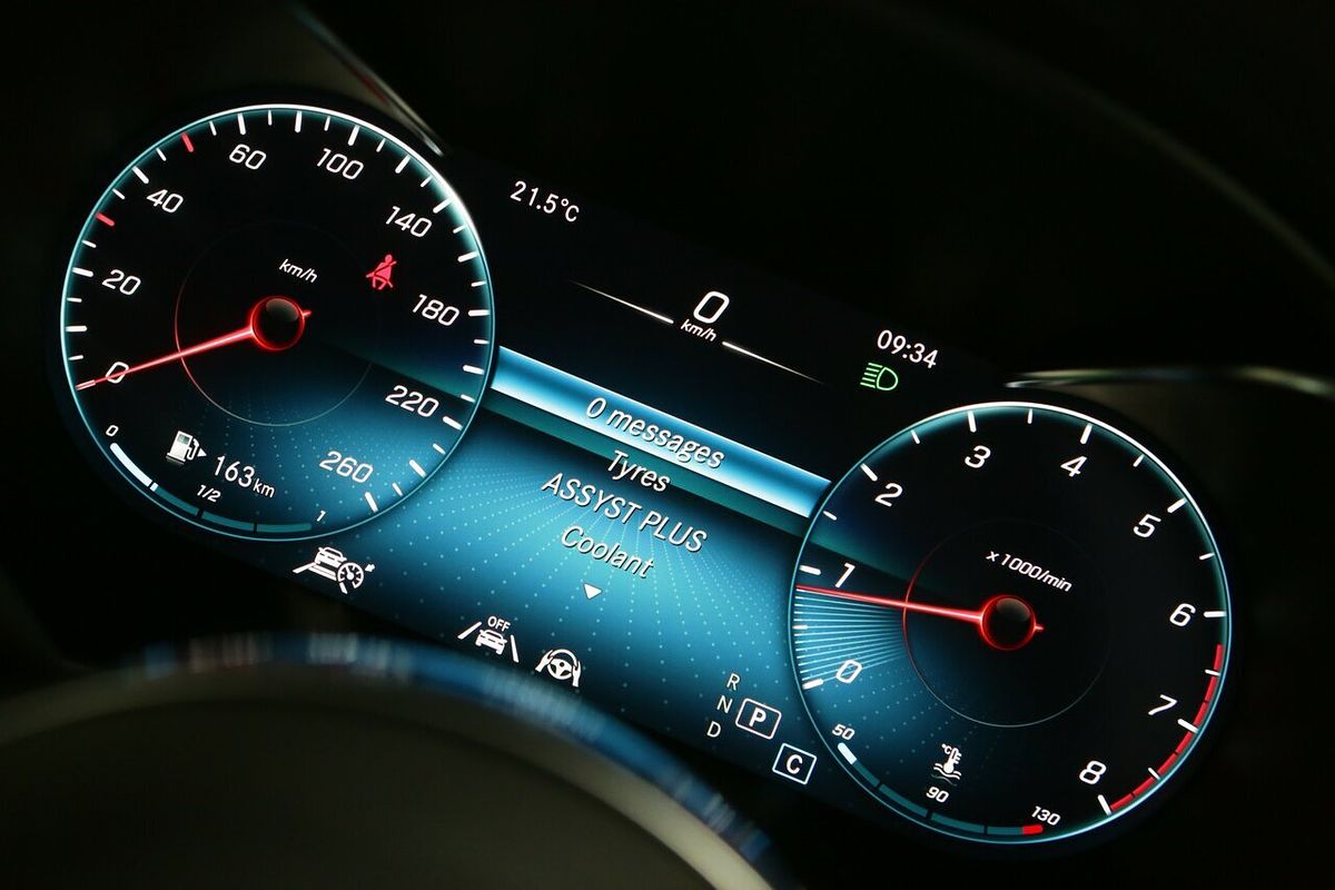 2023 Mercedes-Benz C-Class C300 A205