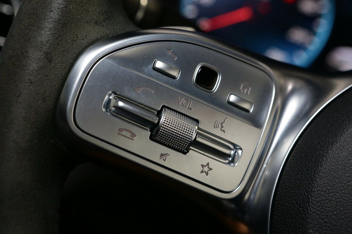 2023 Mercedes-Benz C-Class C300 A205