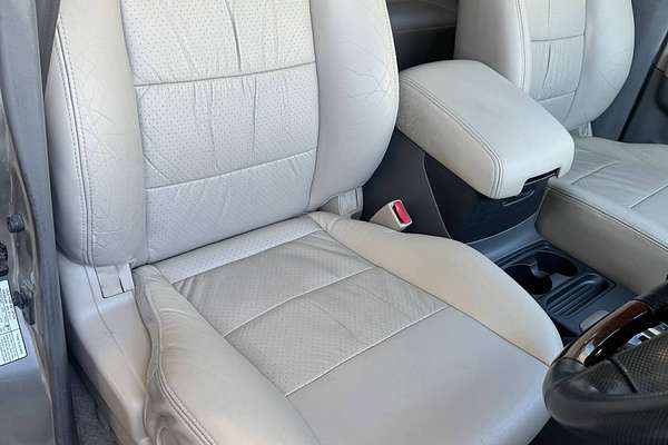 2004 Mitsubishi Pajero Exceed NP