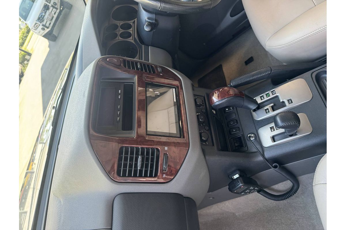 2004 Mitsubishi Pajero Exceed NP