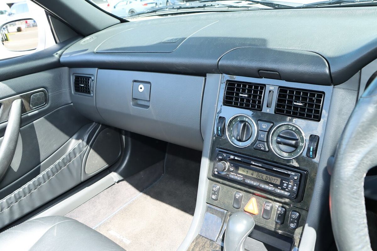 2002 Mercedes-Benz SLK-Class SLK32 AMG R170