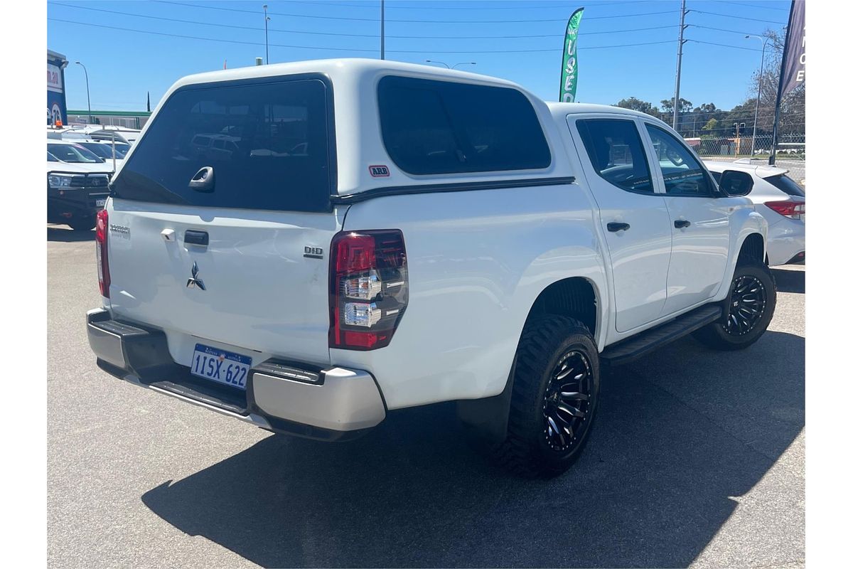 2018 Mitsubishi Triton GLX MR 4X4