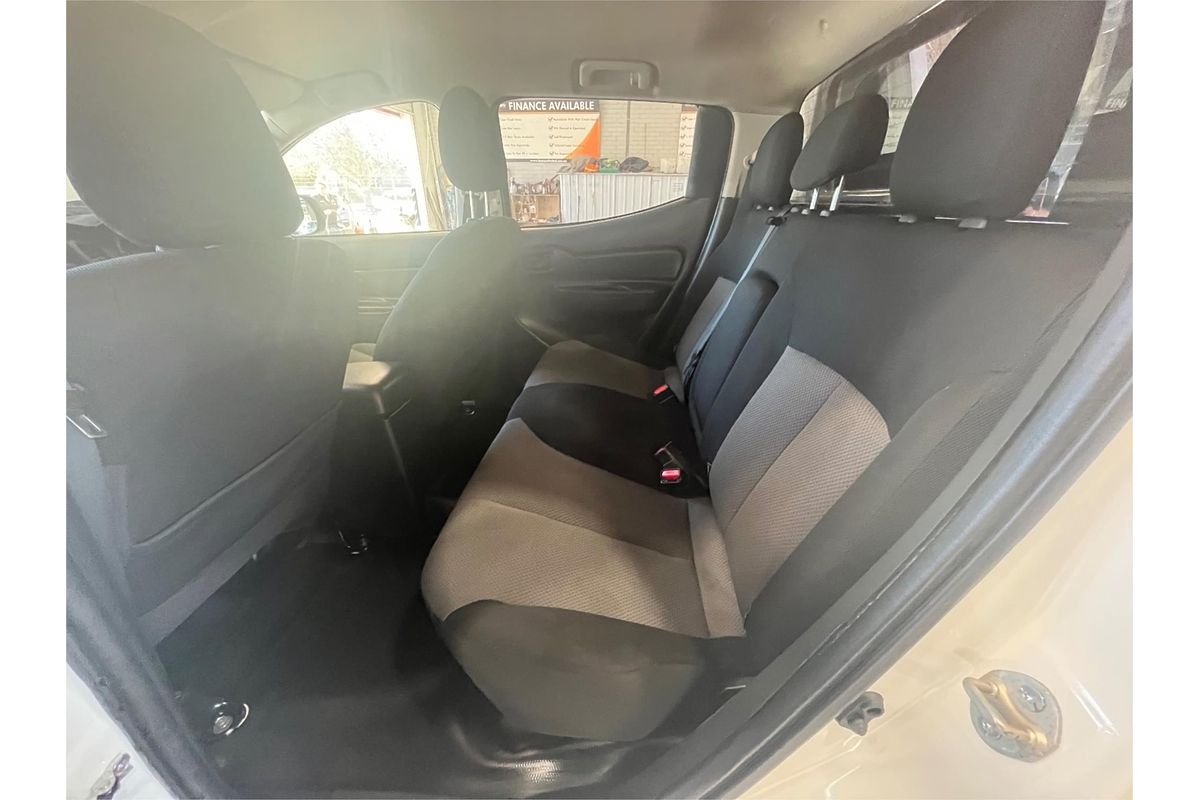 2018 Mitsubishi Triton GLX MR 4X4
