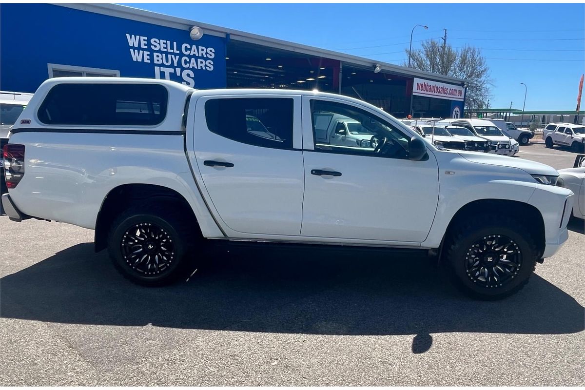 2018 Mitsubishi Triton GLX MR 4X4