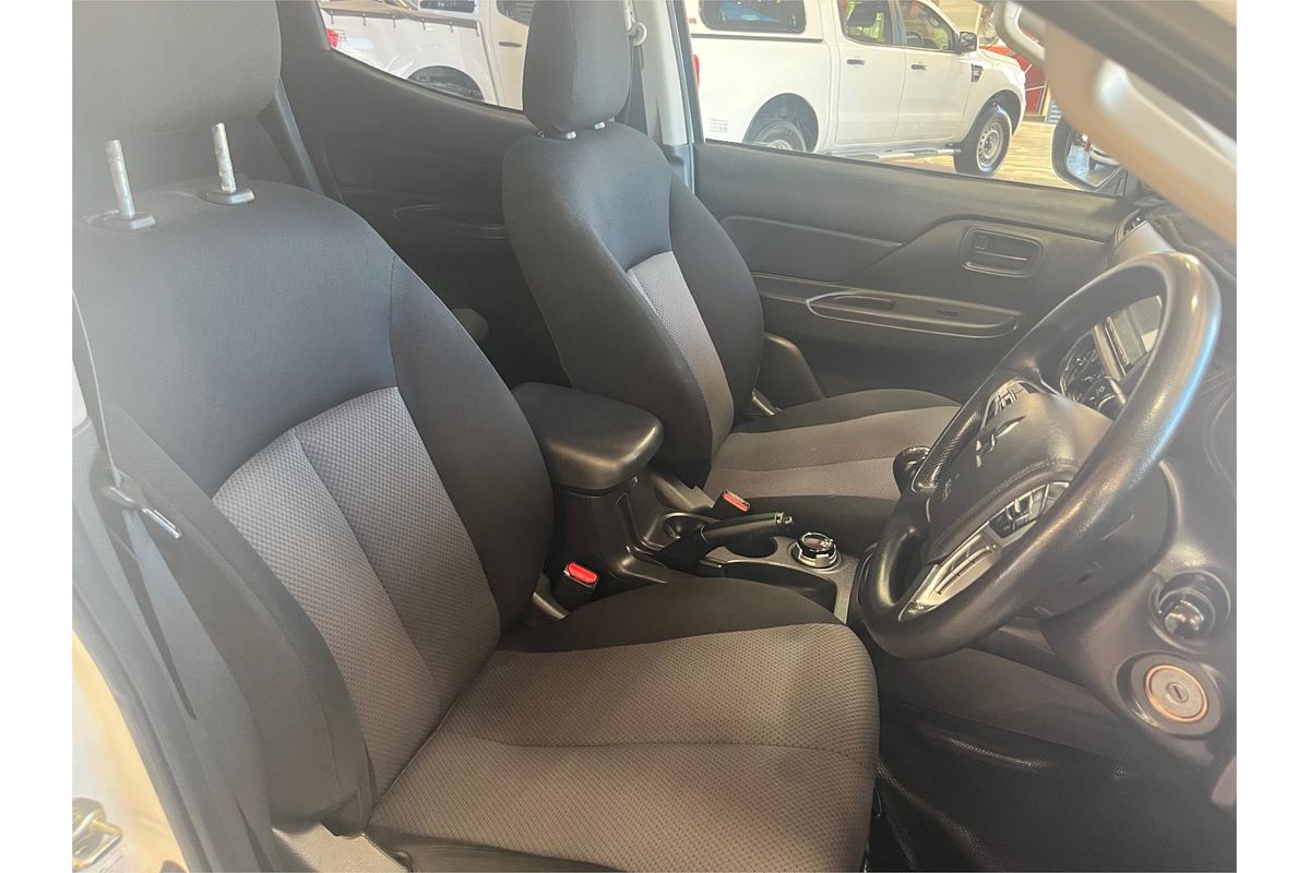 2018 Mitsubishi Triton GLX MR 4X4