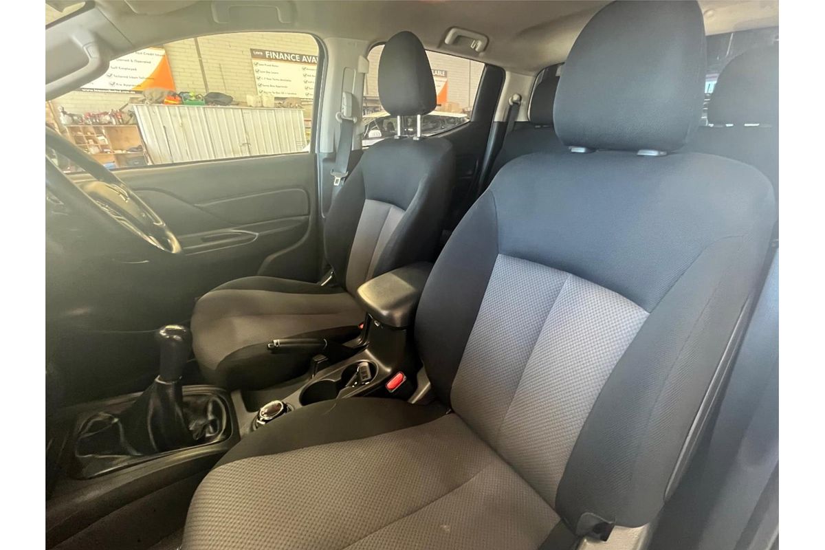 2018 Mitsubishi Triton GLX MR 4X4