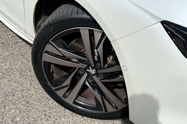 2021 Peugeot 508 GT R8