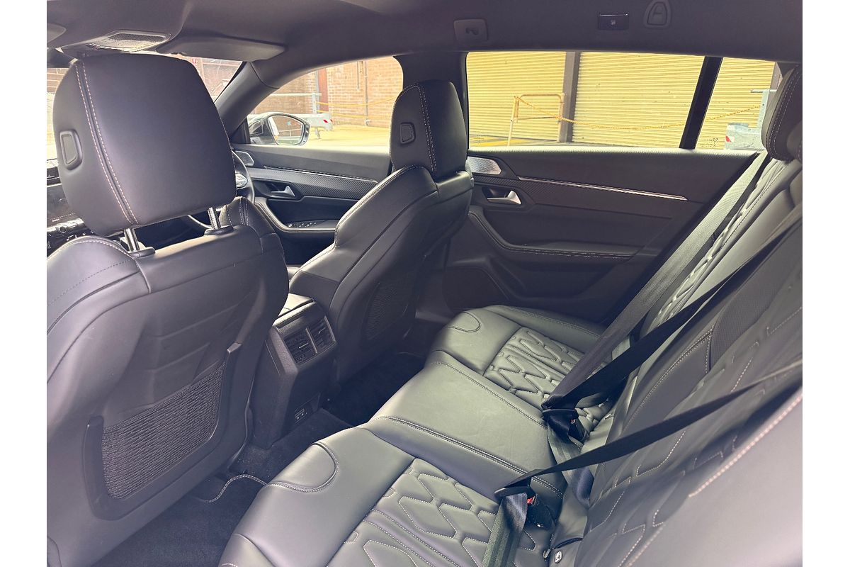 2021 Peugeot 508 GT R8