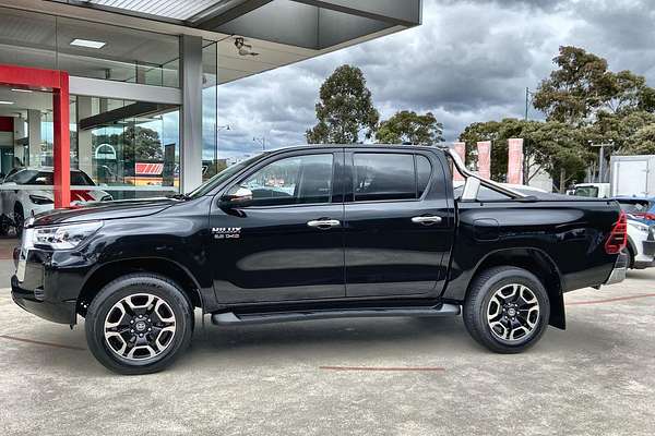 2023 Toyota Hilux SR5 GUN126R 4X4
