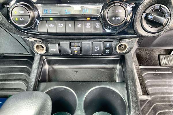 2023 Toyota Hilux SR5 GUN126R 4X4