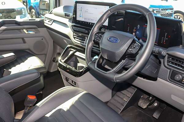 2025 Ford Tourneo Titanium X AV SWB