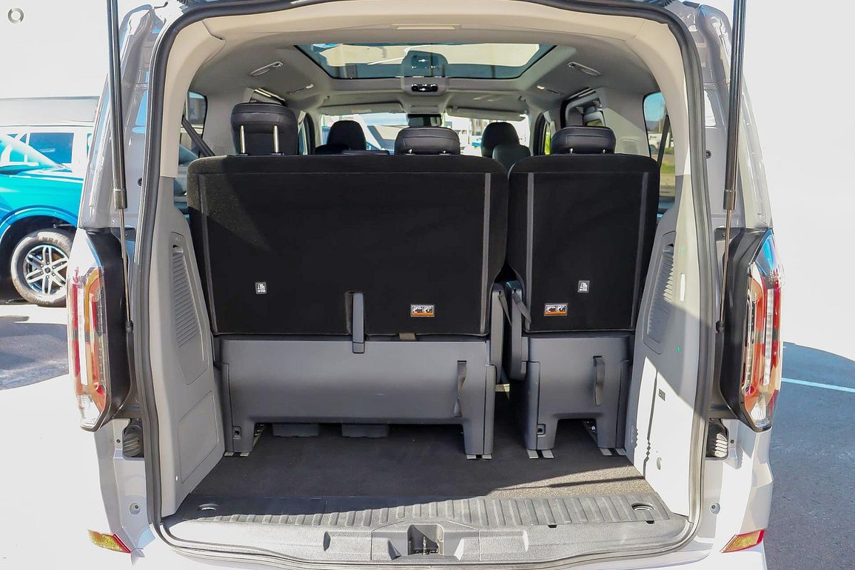 2025 Ford Tourneo Titanium X AV SWB