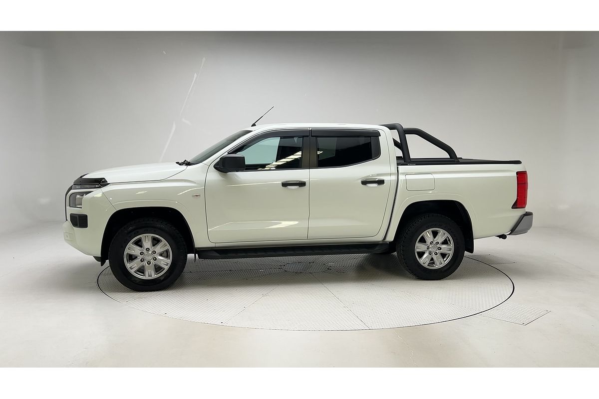 2024 Mitsubishi Triton GLX+ MV 4X4