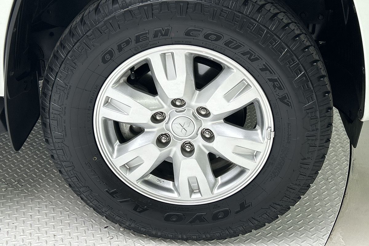 2024 Mitsubishi Triton GLX+ MV 4X4