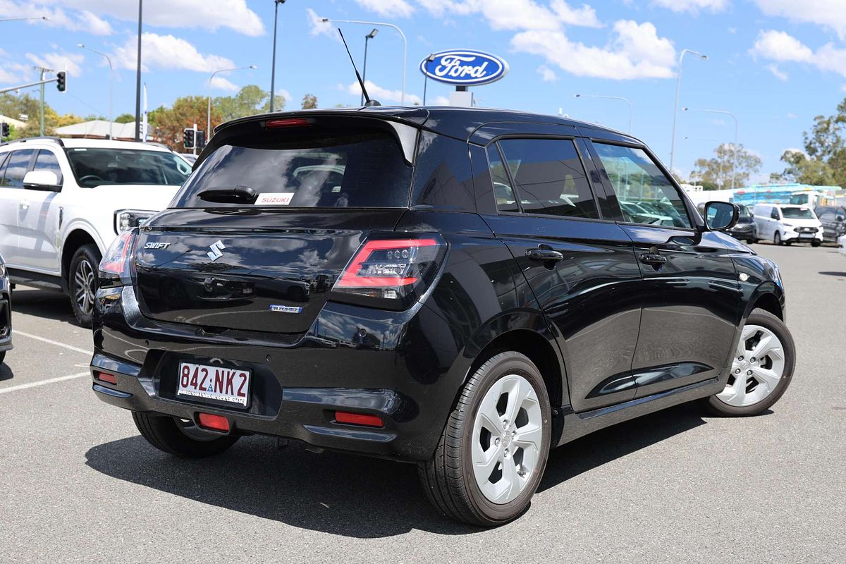 2024 Suzuki Swift Hybrid Plus UZ