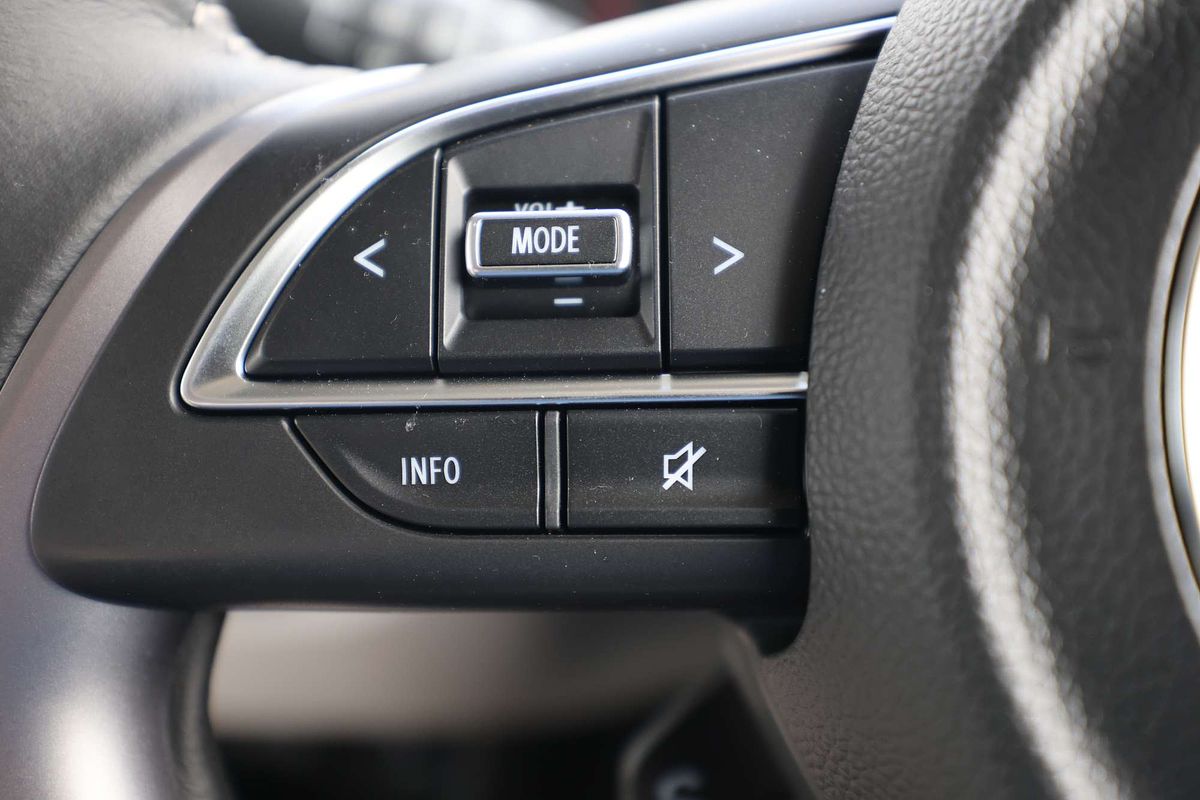 2024 Suzuki Swift Hybrid Plus UZ