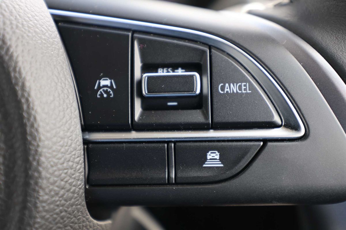 2024 Suzuki Swift Hybrid Plus UZ